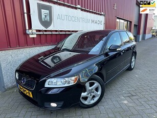 Volvo V50 1.6 D2 S/S Kinetic // Navi // PDC // Cruise