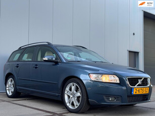 Volvo V50 2.4 D5 Summum Airco|Navi|Leder|PDC