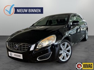 Volvo V60 1.6 T4 Momentum Cruise Navi Pdc Lmv Nap