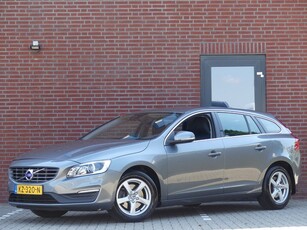 Volvo V60 2.0 D4 191 PK Xenon/PDC/Trekhaak/Navigatie