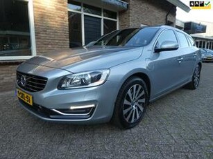 Volvo V60 2.4 D6 AWD Plug-In Hybrid Summum Automaat / Leder / Navi