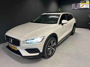 Volvo V60 CROSS COUNTRY 2.0 T5 AWD Pro Pano Automaat Camera APK Rijklaar.