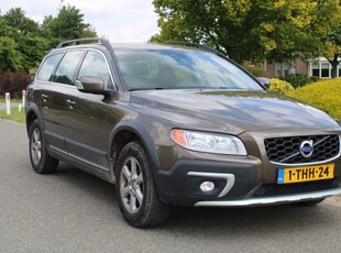 Volvo XC 70 2.0 D4 181pk Momentum ECC/Cruise/DAB/Leer/Navi/PDC/Trekhaak