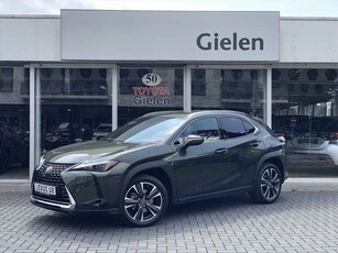 Lexus UX 250h Preference Line | Facelift, Dodehoekherkenning, Parkeersensoren, CarPlay, Stoel + Stuurverwarming, 18 inch