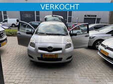 Toyota Yaris 1.3 16v VVT-i Comfort VERKOCHT