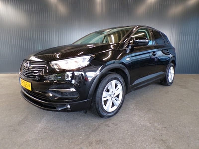 Opel Grandland X 1.2 Turbo Online Edition - € 7.950,-