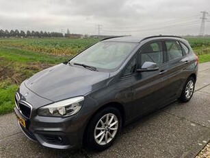 BMW 2-SERIE Active Tourer 218i navigatie / stoelverwarming