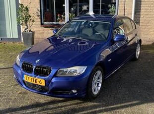 BMW 3-SERIE 320i Business Line