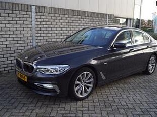 BMW 5-SERIE 540i xDrive High Executive Autom Leder Schuifkdak Head-Up Navi Camera Adaptieve Cruise 2x PDC LMV Trekhaak ENZ NL Auto