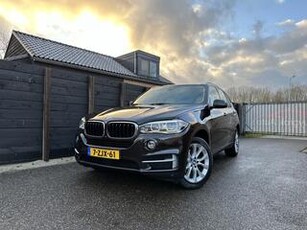 BMW X5 xDrive30d High Executive dealer onderhouden