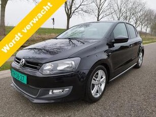 Volkswagen POLO 1.2 ** 5DRS ** Airco ** Leder ** NAVI ** Bluetooth ** Cruise ** 15 inch LM velgen