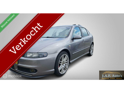 Seat Leon 1.8-20VT Topsport Turbo 200PK+ Luxe!