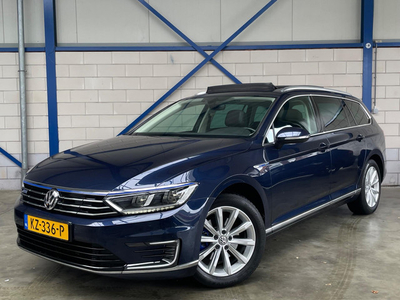 Volkswagen Passat Variant 1.4 TSI GTE Connected Series Plus PANO|TREKHAAK