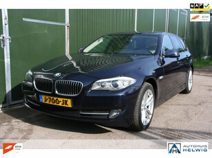 BMW 5-serie Touring 528i, AIRCO, NAVIGATIE, LEER, PANORAMADAK