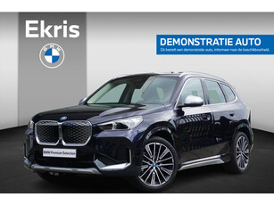 BMW iX1 xDrive30 xLine | Innovation Pack | 20 inch BMW Individual Light alloy wheels multi-spoke | Glazen panoramadak