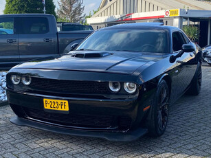 Dodge Challenger 5.7 V8 Hemi Shaker 2015 Zwart Schuifdak