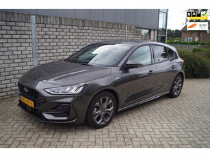 Ford FOCUS 1.0 EcoBoost Hybrid ST Line X Adaptieve Cruise Sportst Stoel/Stuur Voorruitverw Navi Camera Clima 2x PDC LMV ENZ.