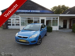 Ford Focus 1.6 Ghia