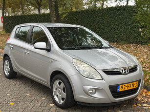 Hyundai I20 1.2i DynamicVersion Airco | Navi | NL-Auto | 3e Eigenaar