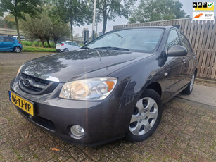 Kia Cerato 2.0-16V EX/automaat/1e eigenaar/nap/airco/trekhaak/apk 04-2025/rijd schakelt perfect/inruilen is mogelijk