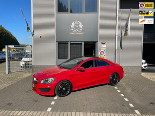 Mercedes-Benz CLA-klasse 200 AMG-Line met Panorama-dak