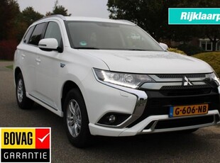 Mitsubishi Outlander 2.4 PHEV 240pk Pure ECC/navi/cruise/camera/trekhaak