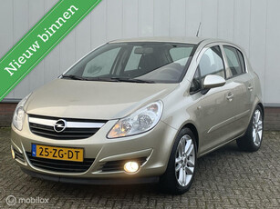 Opel Corsa 1.4-16V Enjoy | 5-drs | Org NL Auto | Airco | LMV | Tr-haak | IsoFix | NAP |