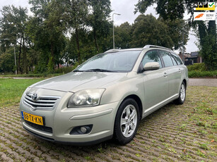 Toyota Avensis Wagon 2.0 D-4D-F Luna / airco / cruise control / apk