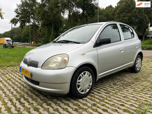 Toyota Yaris 1.3-16V VVT-i Luna / airco