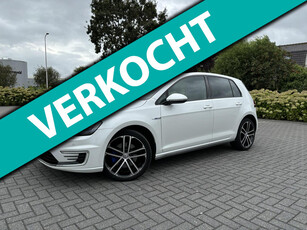 Volkswagen Golf 1.4 TSI GTE | Automaat | Pano/schuif dak | Cruise control | Climate control | Camera |