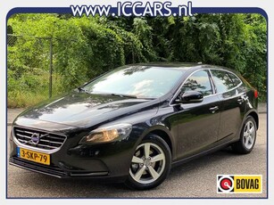 Volvo V 40 1.6 D2 MOMENTUM - Airco trekhaak 2013 !