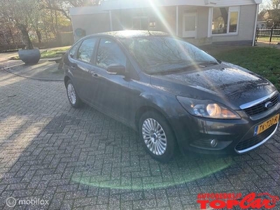 Ford Focus 1.6 Titanium, Keyless, Climate, Navigatie