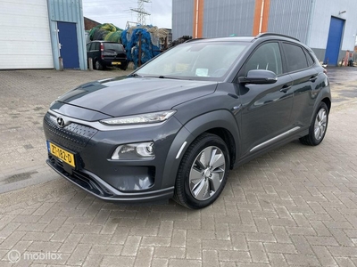 Hyundai Kona EV Premium 64 kWh