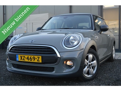 Mini 1.5 One First, NL Auto, Lage km, Airco, Park.sensor