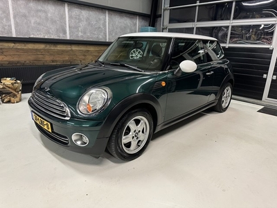 MINI Mini 1.6 Cooper Business Line .Airco, Cruise,Navi.