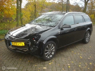 Opel Astra Wagon 1.6 111 years Edition Airco Voorschade