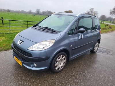 Peugeot 1007 nette auto!!! (bj 2009)