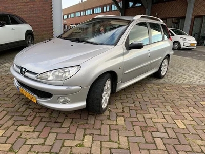 Peugeot 206 SW 1.6-16V Quiksilver! Nw APK! Airco!