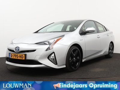 Toyota Prius 1.8 Hybrid Executive Leder 17