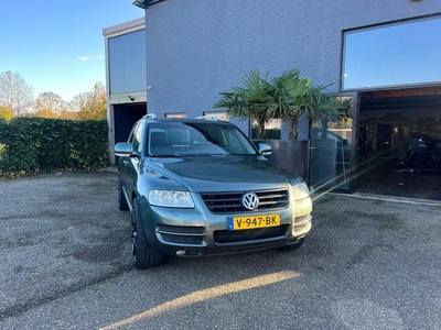 Volkswagen Touareg 5.0 V10 TDI 313pk en 750NM Zeer-luxe