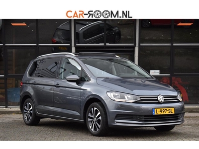 Volkswagen Touran 1.5 TSI Highline 7p ACC Pano 7Pers Camera