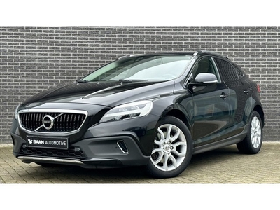 Volvo V40 Cross Country 1.5 T3 Polar+ Luxury Panorama