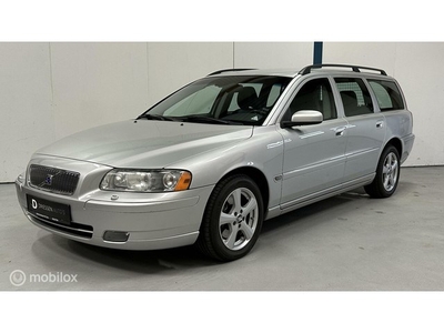 Volvo V70 2.4 Momentum 170PK / 1e EIGENAAR / YOUNGTIMER