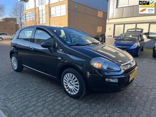 Fiat Punto Evo 1.2 Active 5 deurs zeer nette auto.