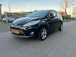 Ford Fiesta 1.4 Titanium Navi/Xenon/Clima/Cruise/Bluetooth