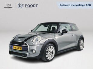 MINI Cooper S Aut. Chili Serious Business Parkeercamera