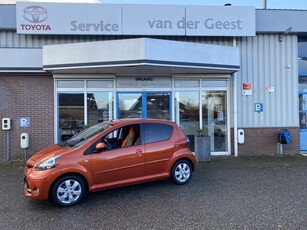 Toyota Aygo 1.0 VVT-i Dynamic Orange (bj 2014)