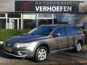 Volvo XC70 2.4 D5 Momentum 5p. - YOUNGTIMER - LEDER -