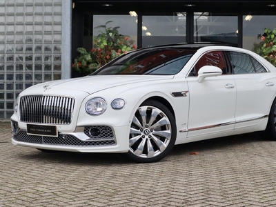 Bentley Flying Spur 6.0 W12 | Mulliner, Naim Audio, Touring Specification, Panoramadak