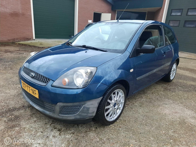 Ford Fiesta 1.3-8V Airco/nette auto/Nap-km